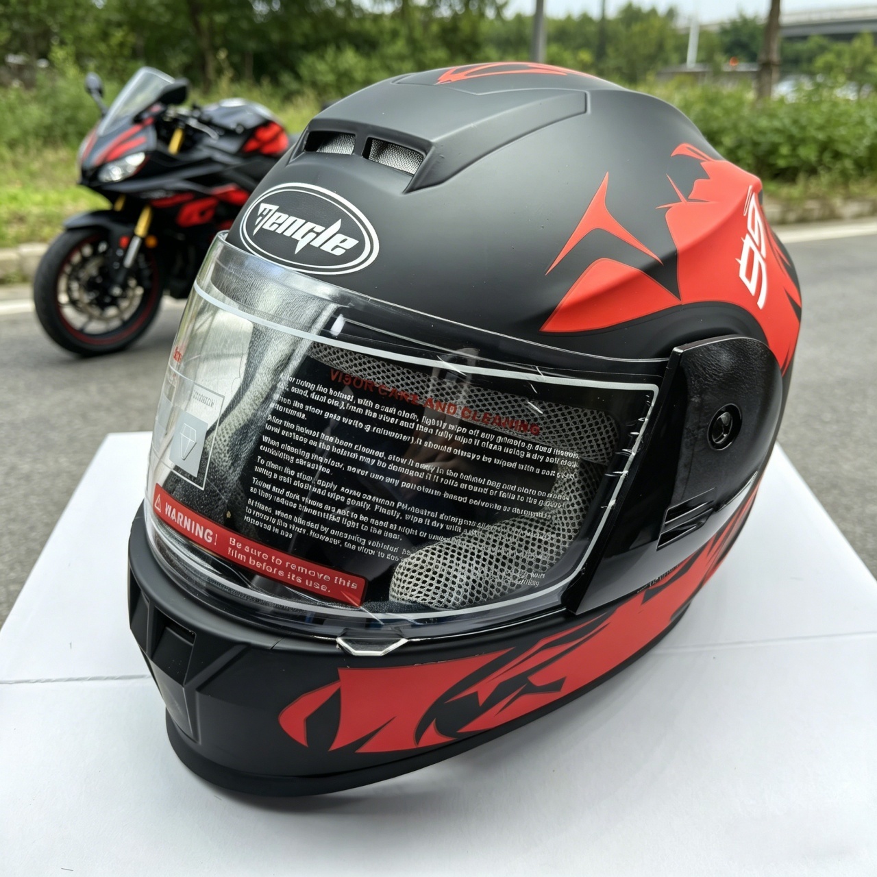Kask motocyklowy integralny z  – Dual Visor Motorcycle Racing Helmet recenzja i cena