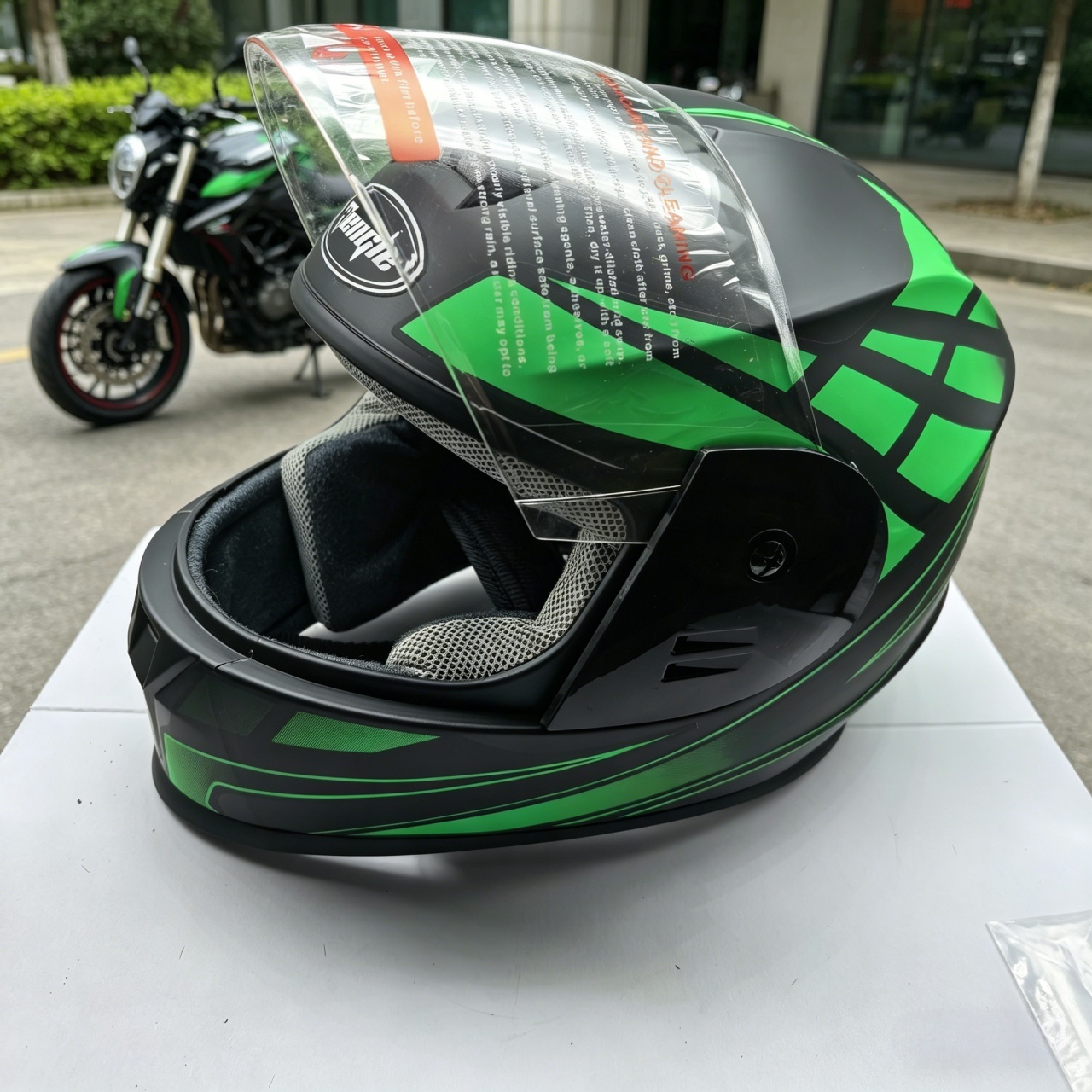 Męski kask motocyklowy integra – Dual Visor Motorcycle Racing Helmet recenzja i cena