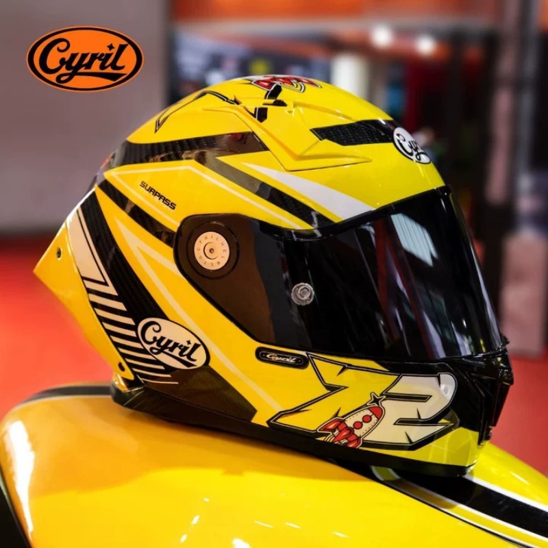 Kask motocyklowy CYRIL z włókn – Carbon Fiber Lightweight Motorcycle Helmet recenzja i cena